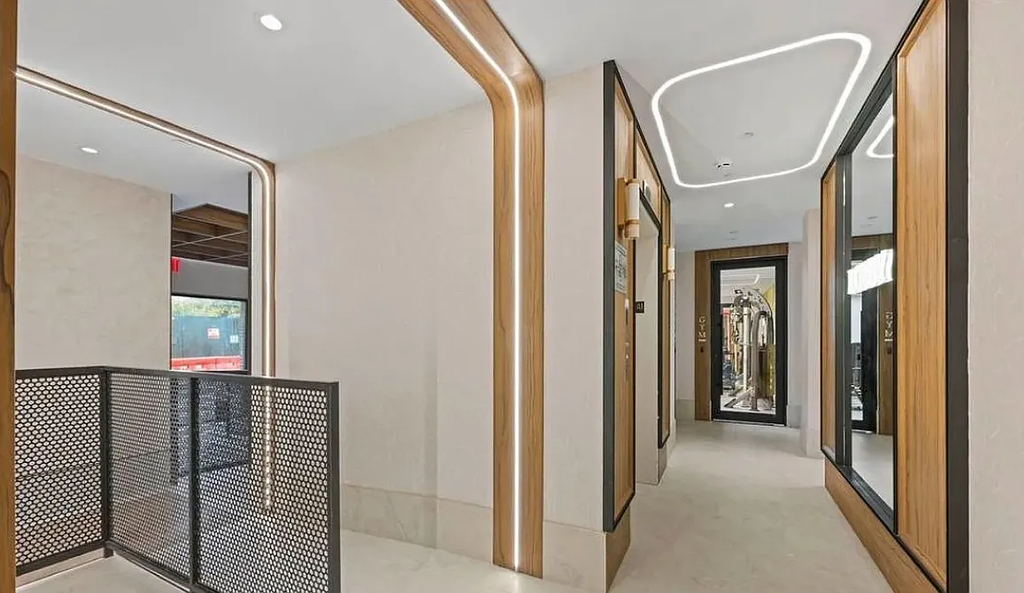 558 Sackett Street - Photo 7