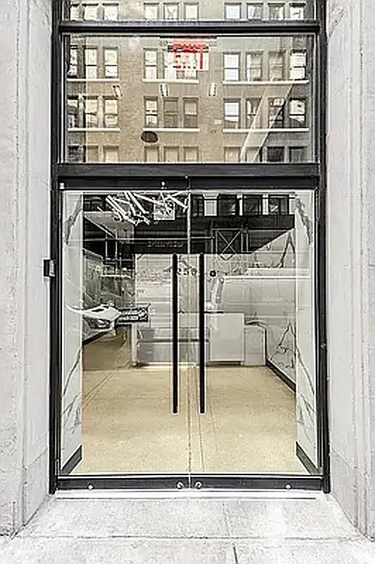 255 West 36th Street - Photo 9