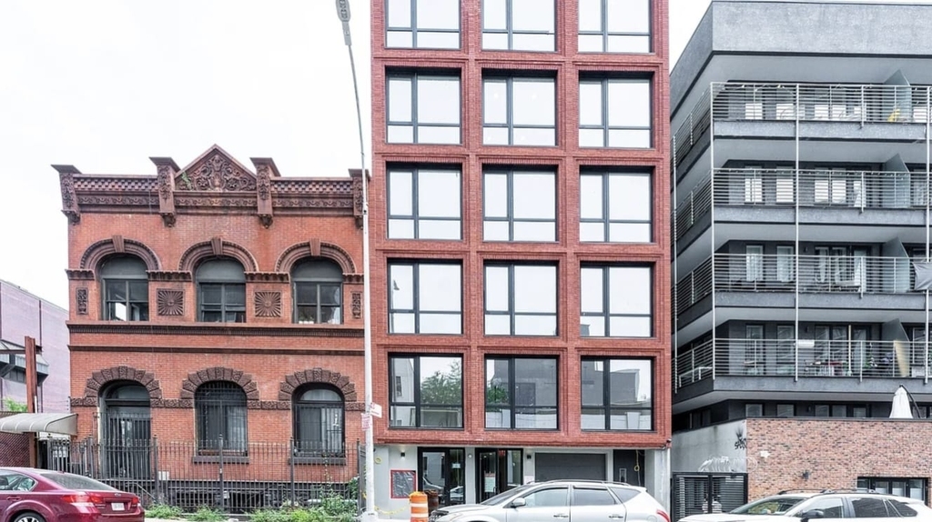 344 Lorimer Street - Photo 16