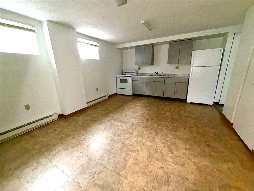802 12th St - Photo 1