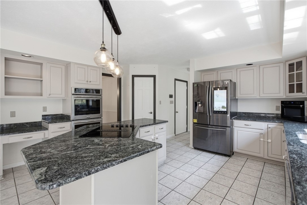 2501 Birchwood Ct - Photo 9