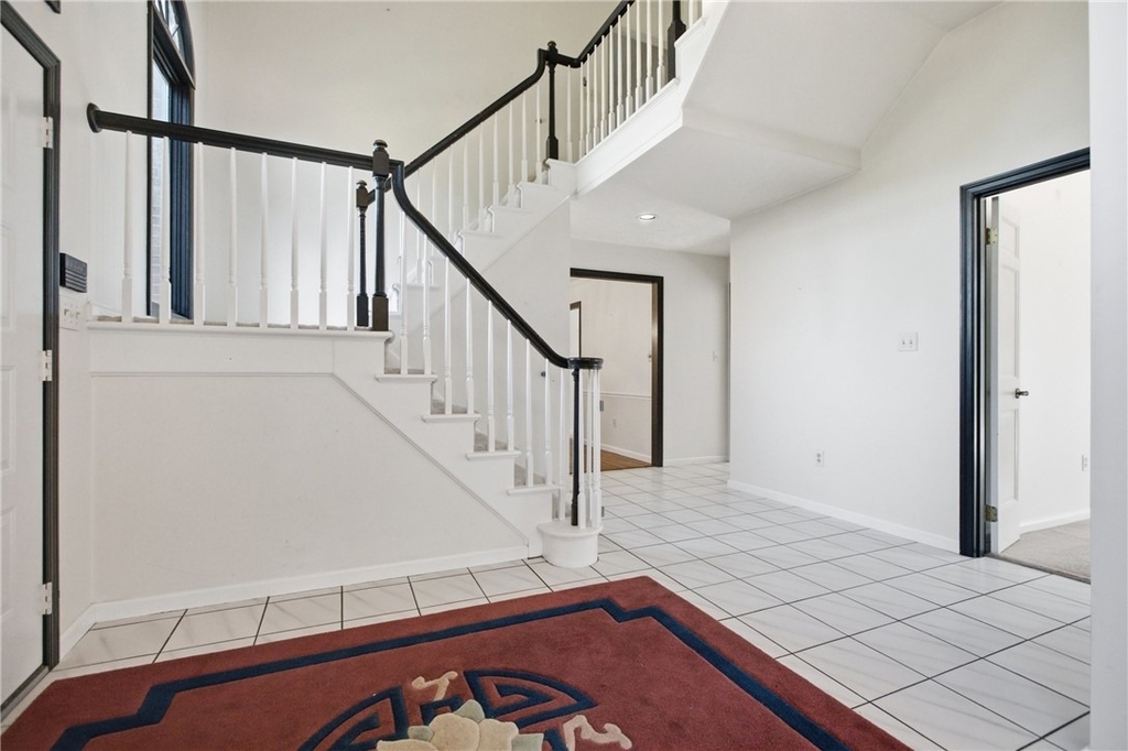 2501 Birchwood Ct - Photo 4