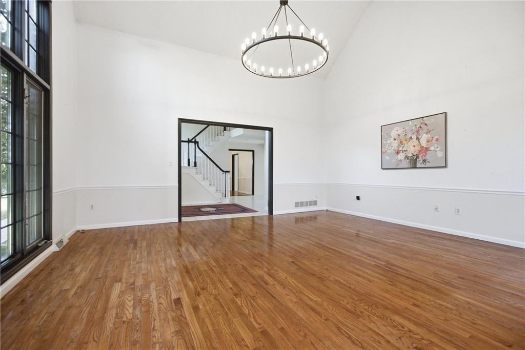 2501 Birchwood Ct - Photo 7