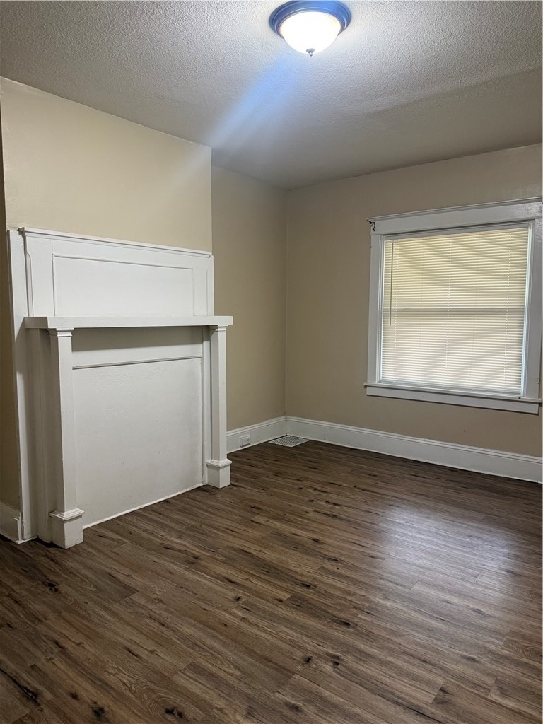 6521 Dean St. - Photo 2