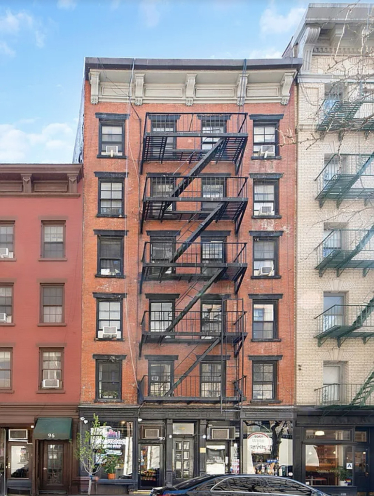 98 Christopher Street - Photo 5