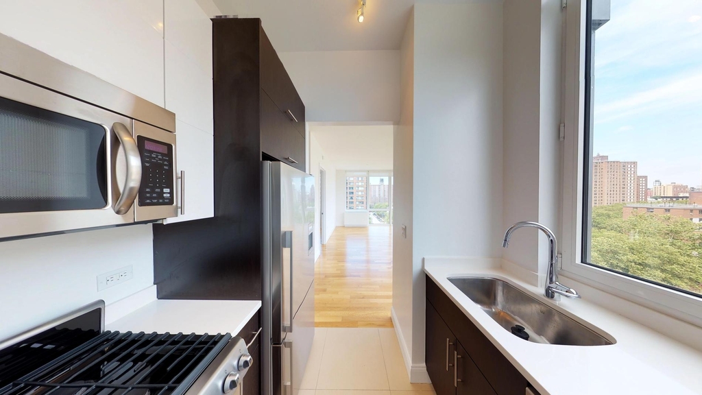 808 Columbus Ave - Photo 1