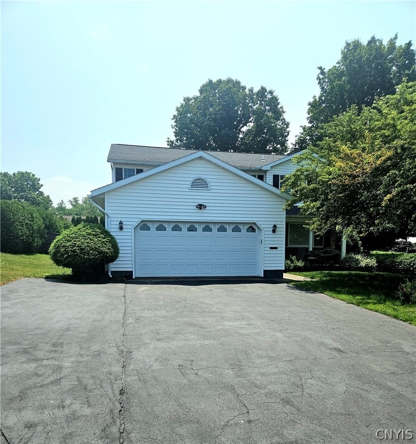 2002 Tamarack Drive - Photo 2