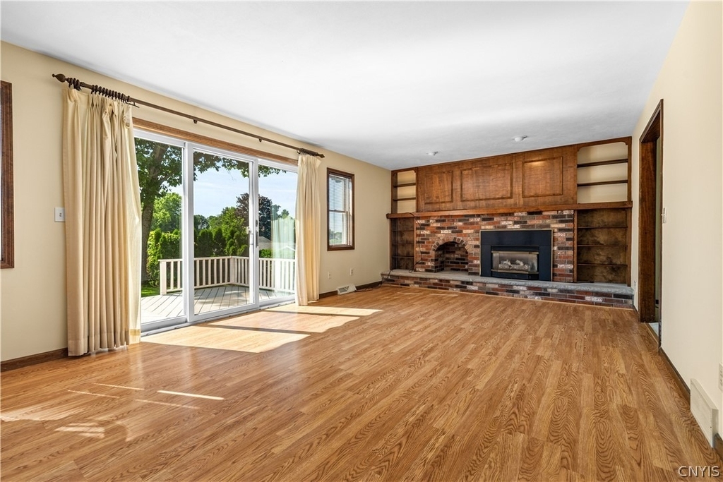 2002 Tamarack Drive - Photo 11