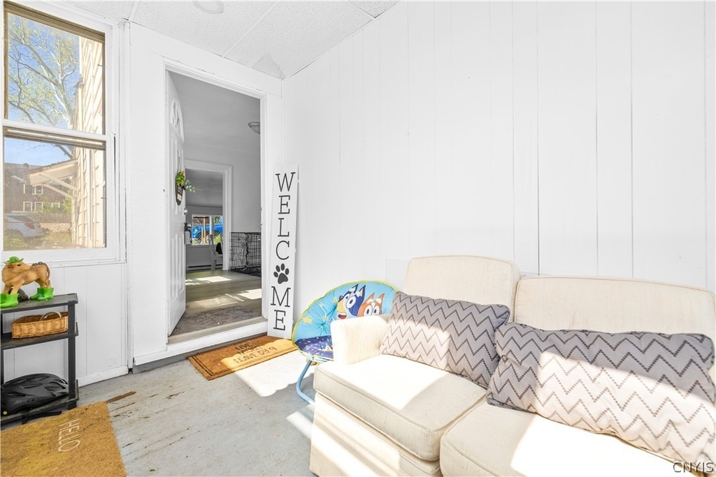1409 Erie St - Photo 2