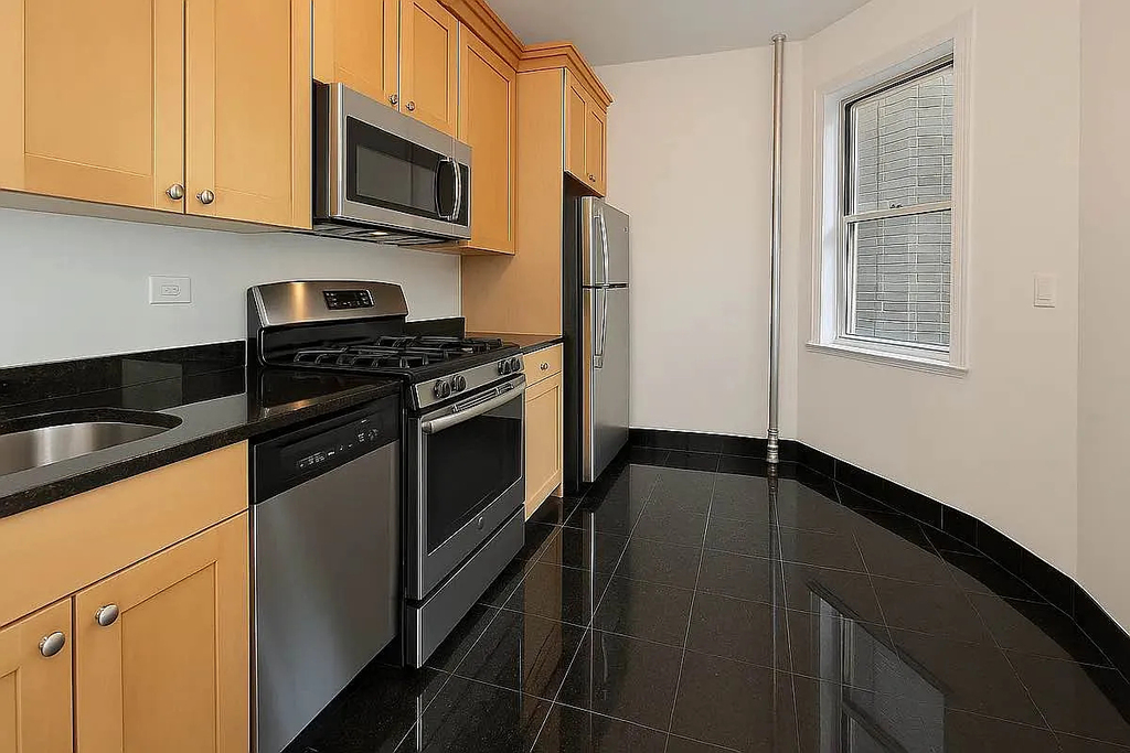117 West 13th Street - Photo 2