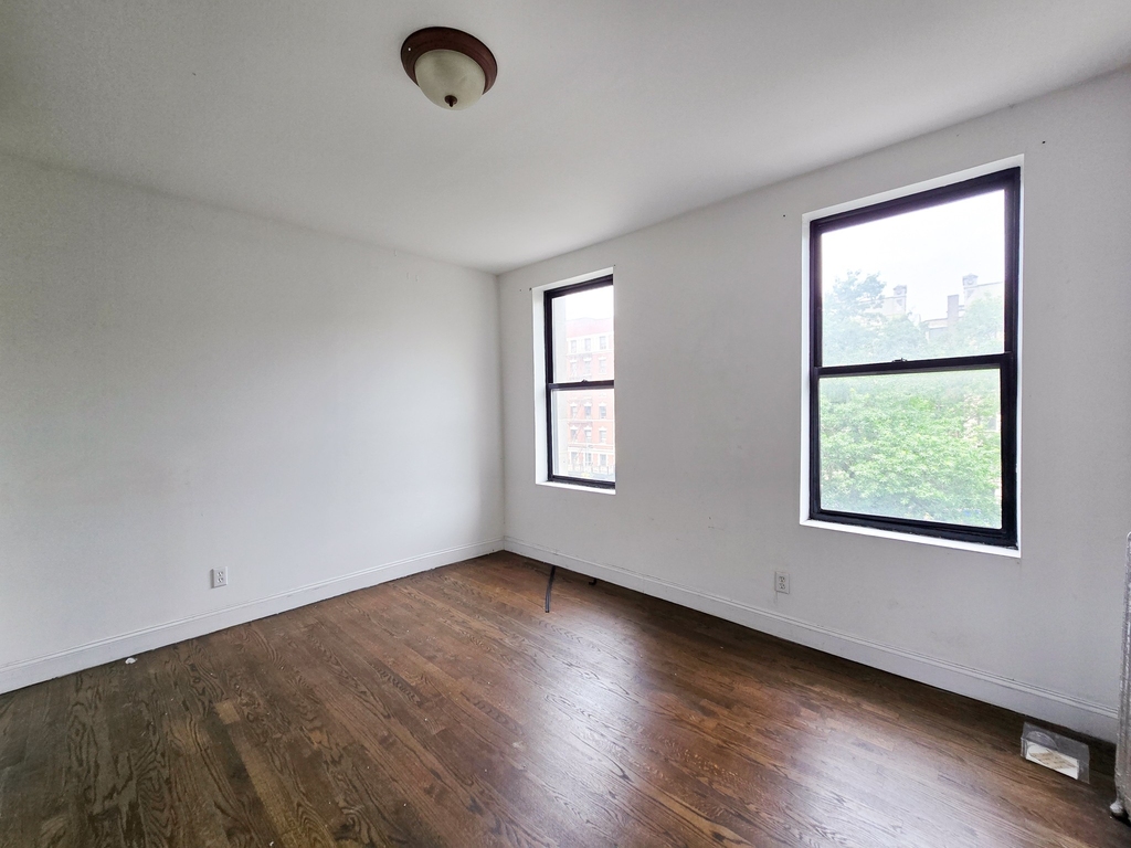 3620 Broadway - Photo 8