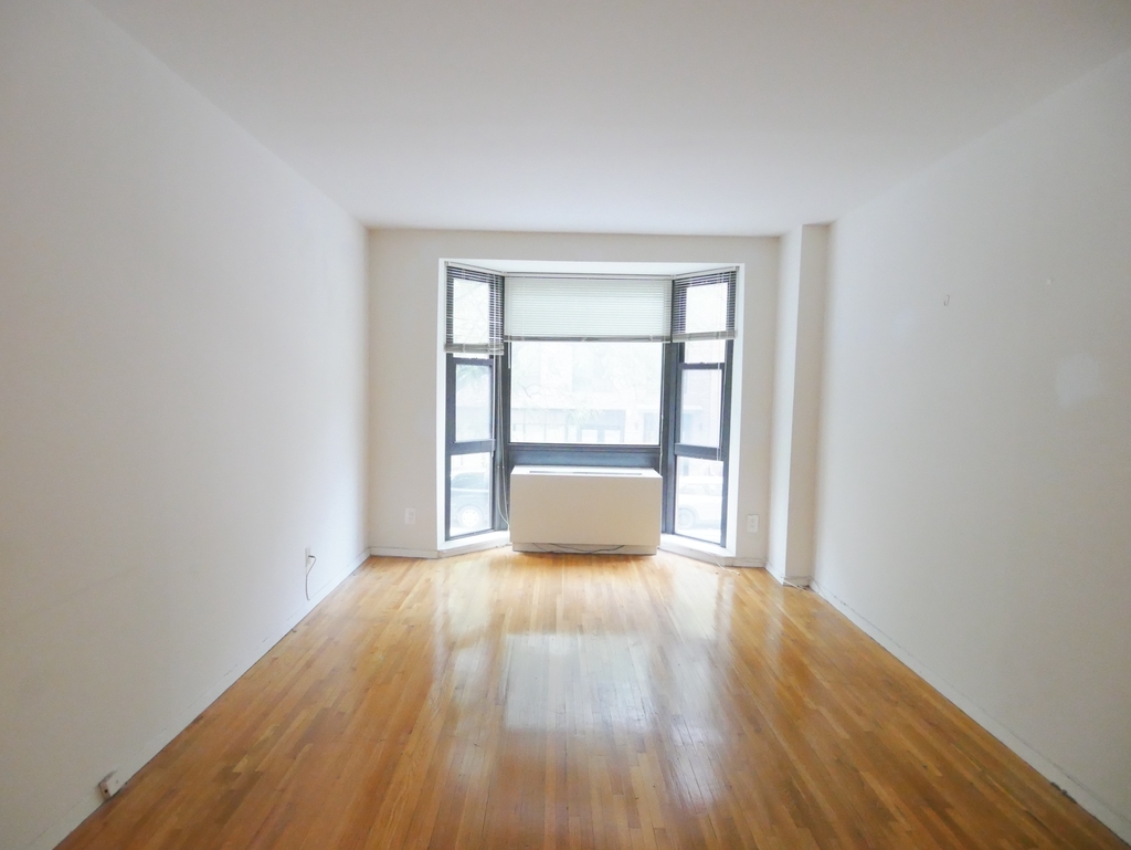 317 East 91st Street - Photo 6