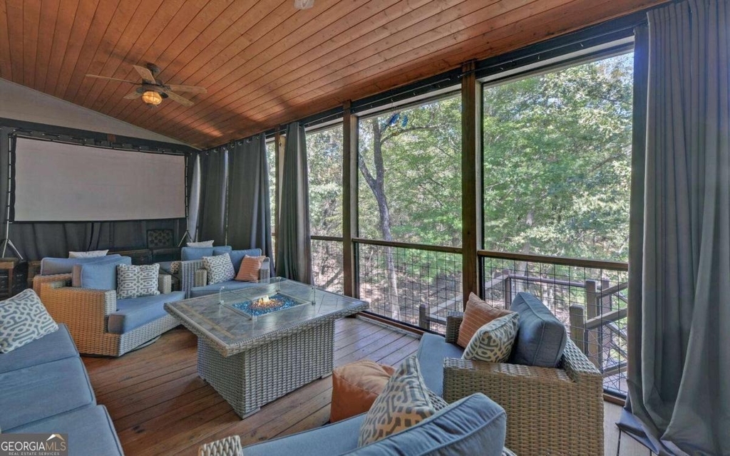 675 Freedom Heights - Photo 22