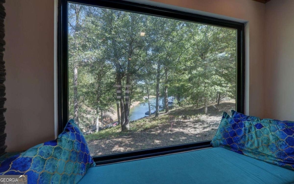 675 Freedom Heights - Photo 4