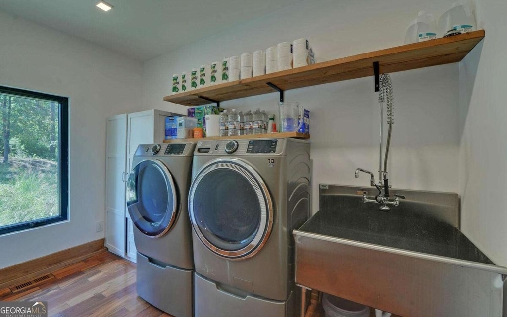 675 Freedom Heights - Photo 19