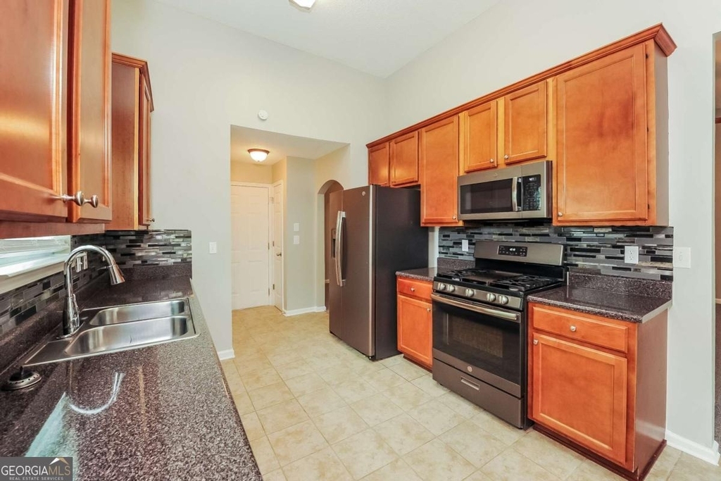 246 Augusta Woods Drive - Photo 2
