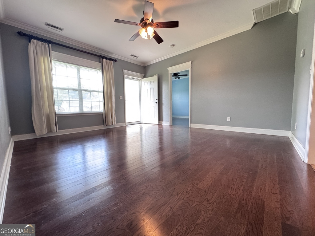 217 Guyler Street - Photo 12