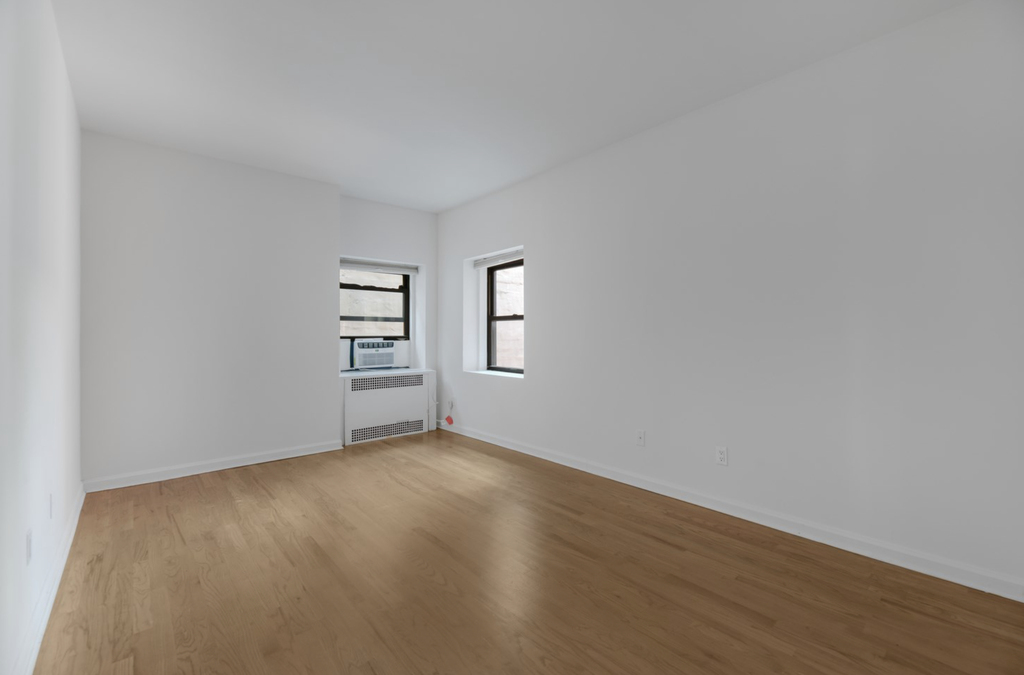 Madison Avenue - Photo 5