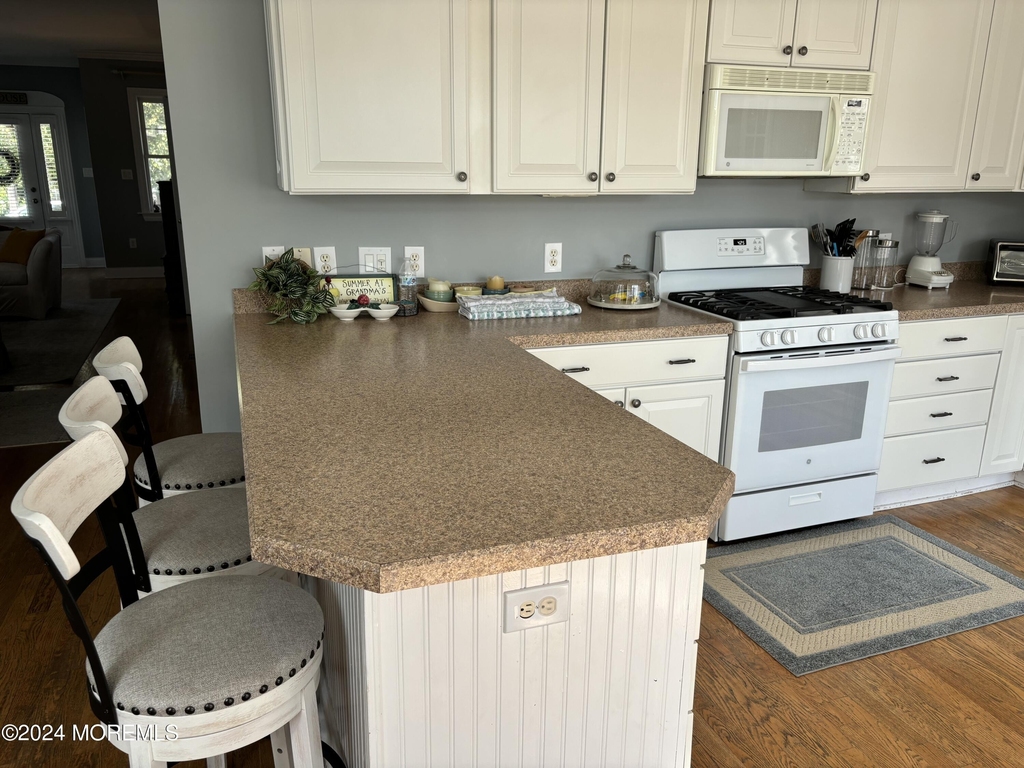 43 Ocean Avenue - Photo 6
