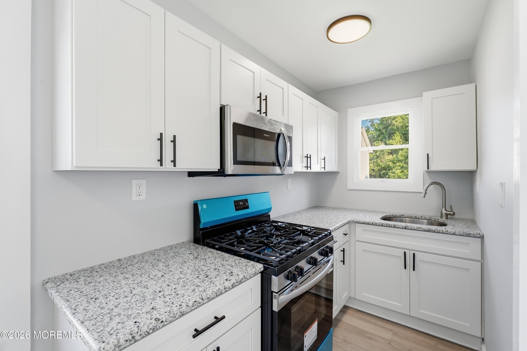 251 Main Street - Photo 8