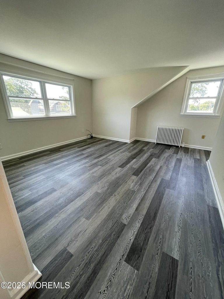 901 Barton Avenue - Photo 3