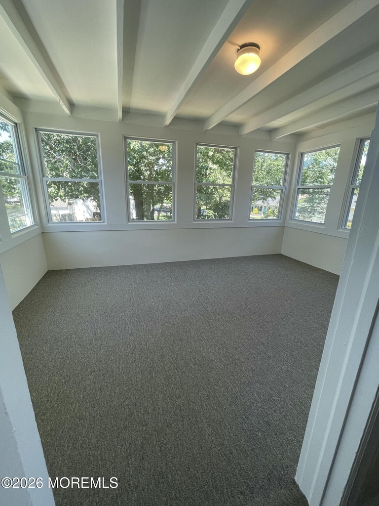 901 Barton Avenue - Photo 6