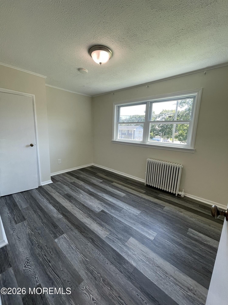 901 Barton Avenue - Photo 9