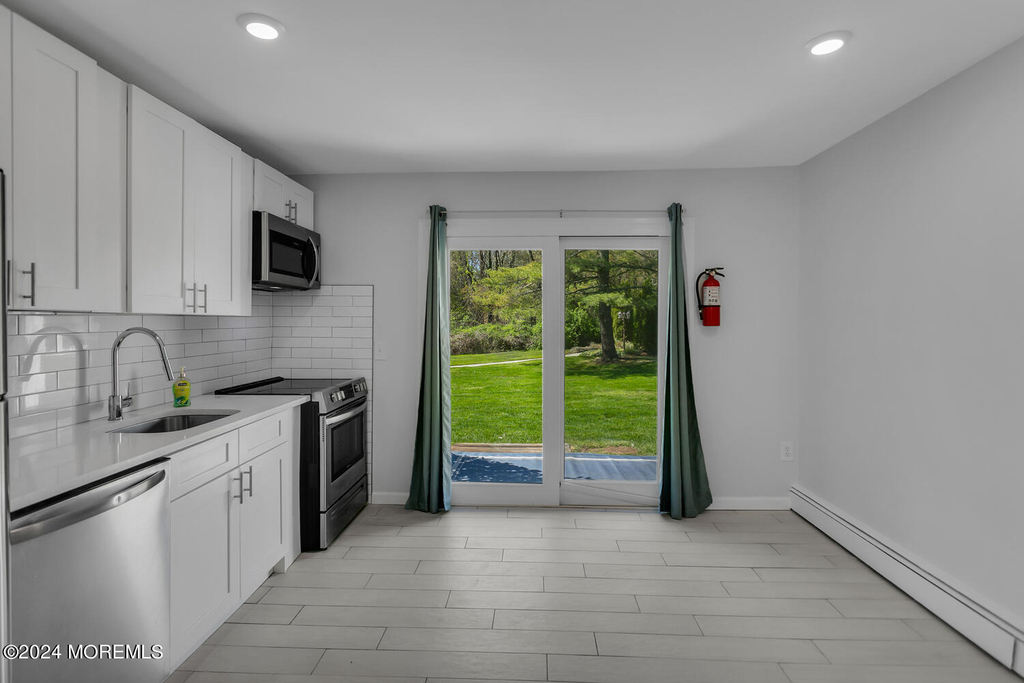 96 East Avenue - Photo 3