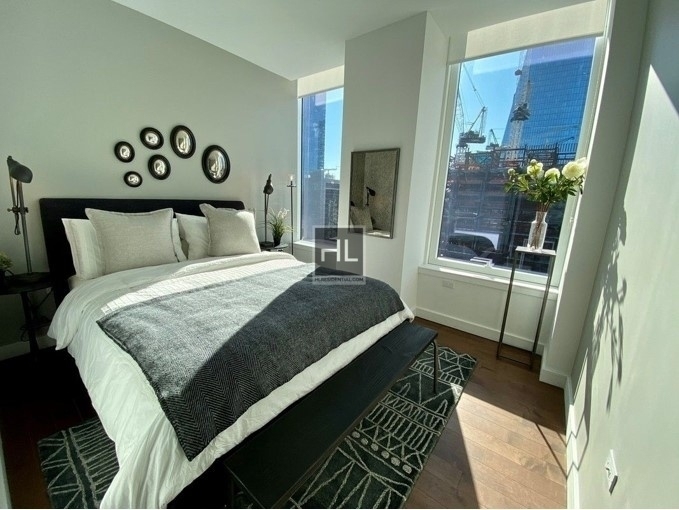 West 36th Street - Photo 1