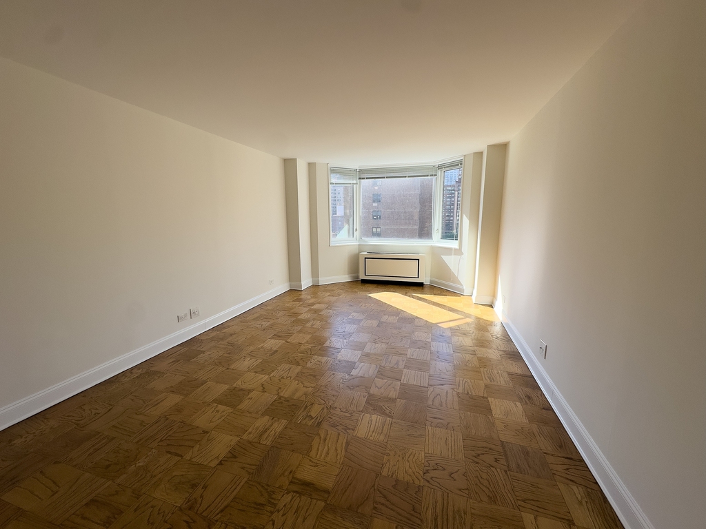 East 71st Street - Photo 0