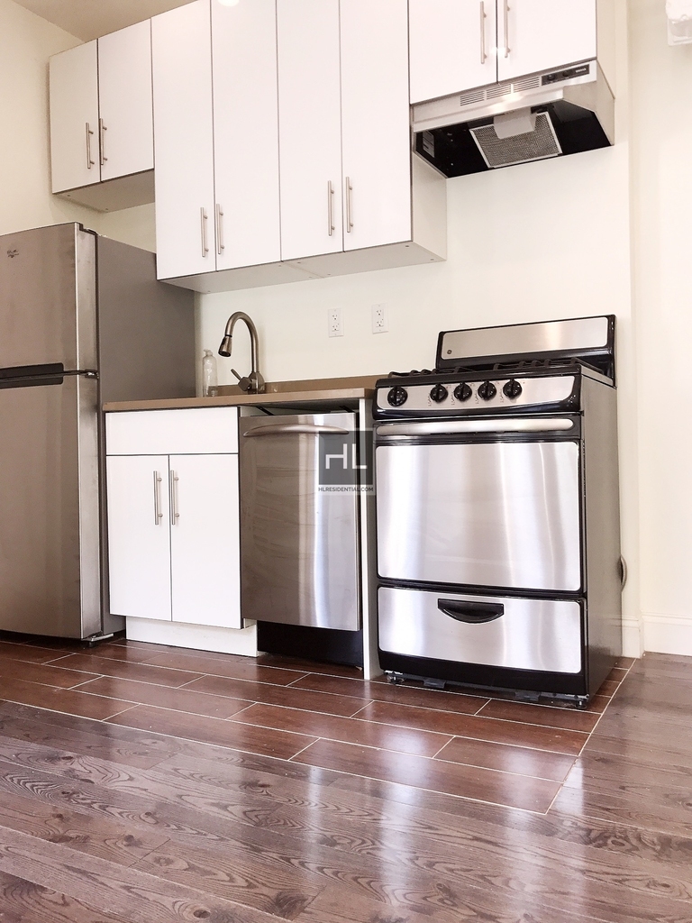 Tiemann Place - Photo 0