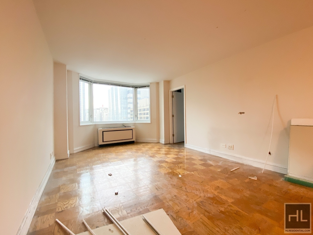 East 71st Street - Photo 0