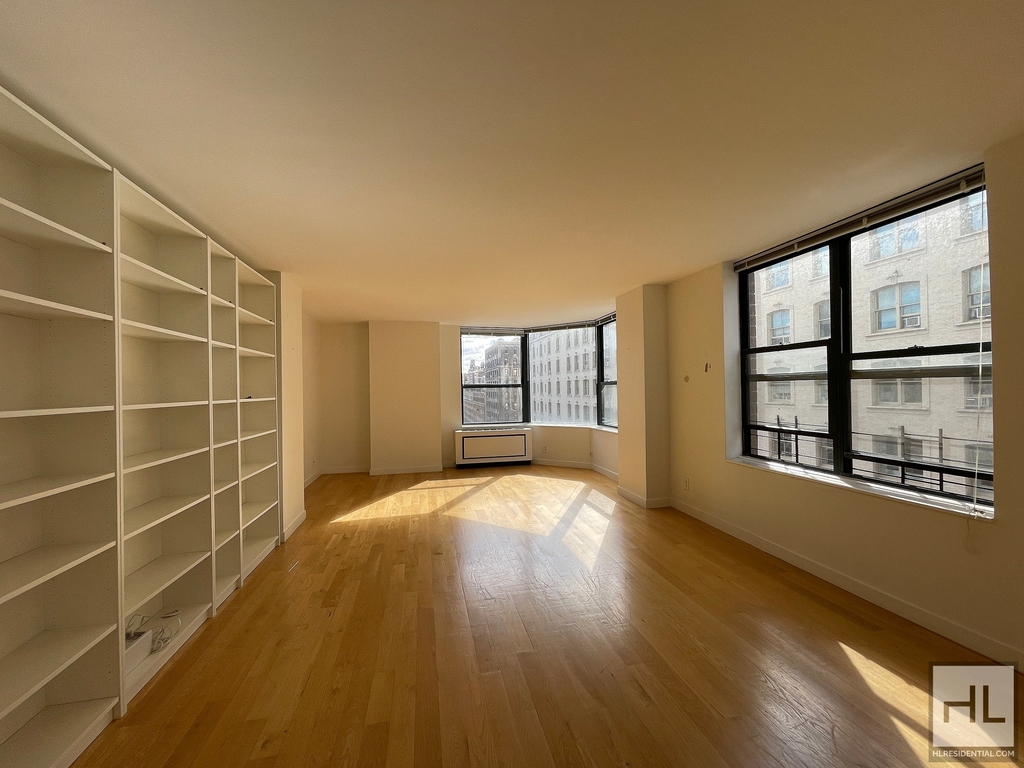 West 87th Street - Photo 0
