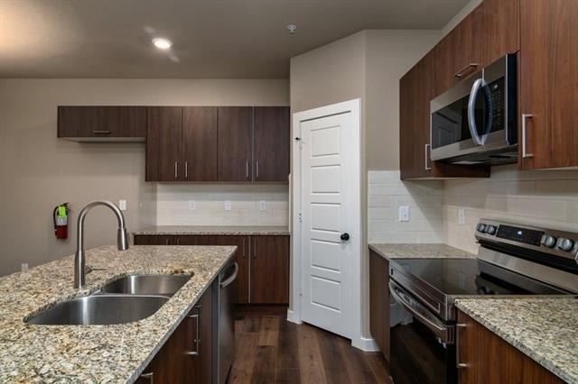 635 Wheatfield Drive - Photo 3