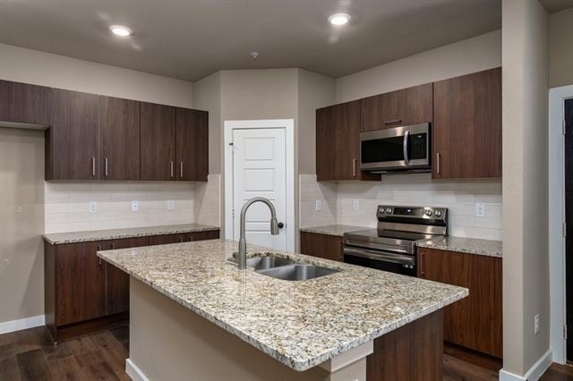 635 Wheatfield Drive - Photo 2