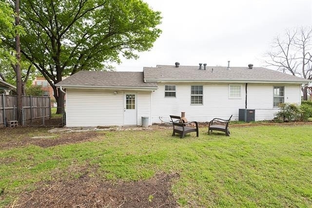 815 E 16th Street - Photo 21