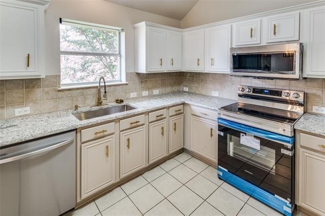 7046 Saint Augustine Drive - Photo 12
