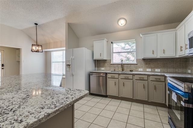 7046 Saint Augustine Drive - Photo 9