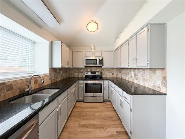 351 Parkwood Lane - Photo 1