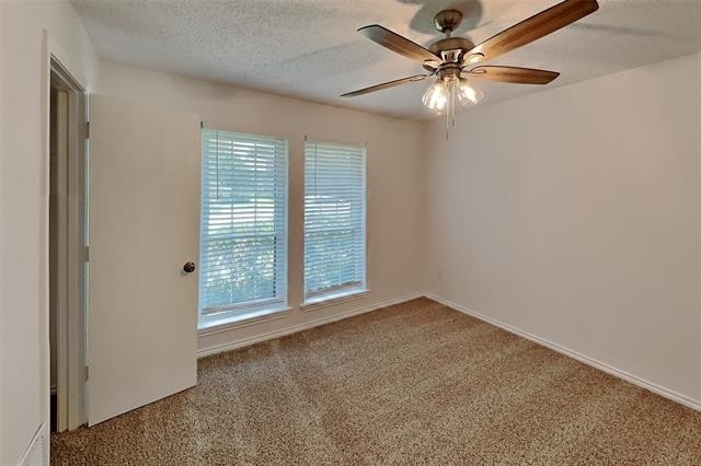 3213 Sugarbush Drive - Photo 16