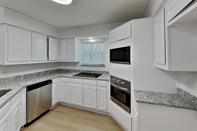 3213 Sugarbush Drive - Photo 4