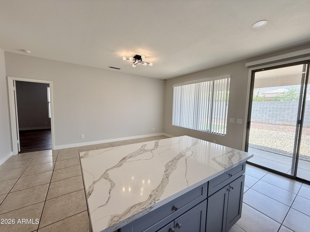 6558 W Townley Avenue - Photo 22