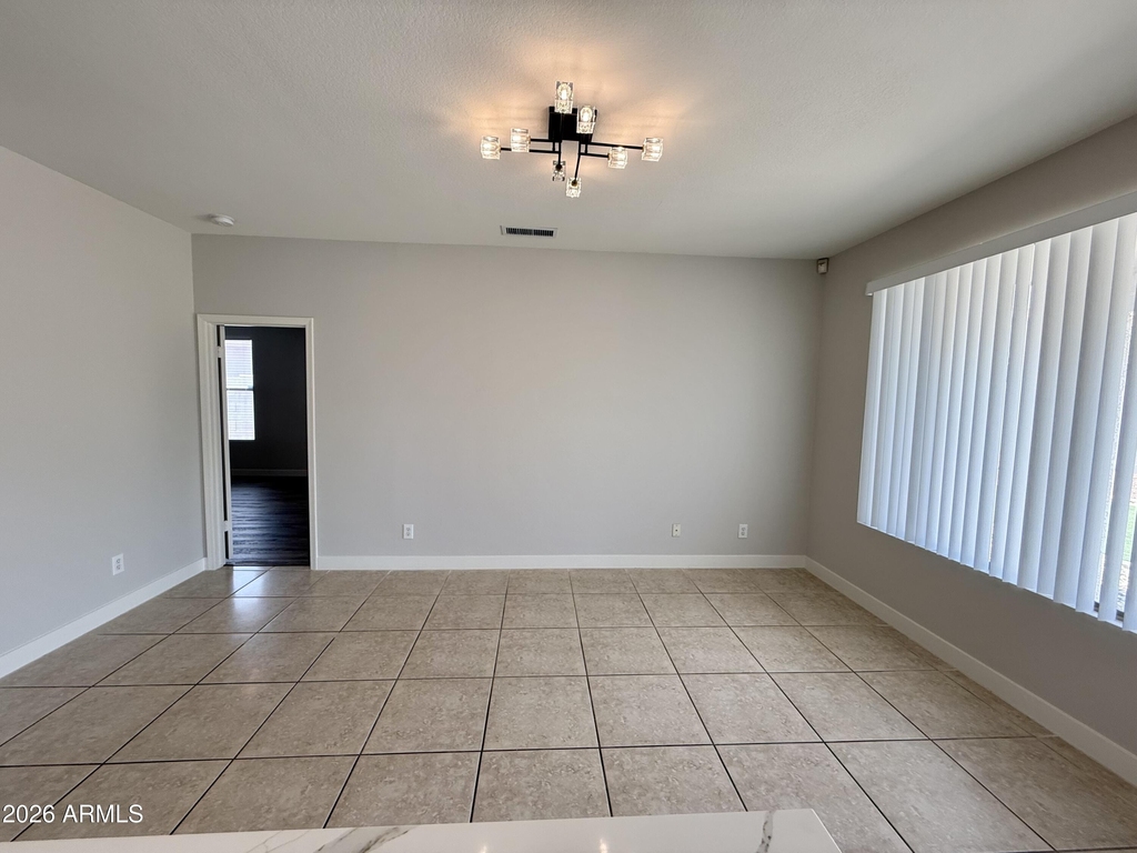 6558 W Townley Avenue - Photo 23