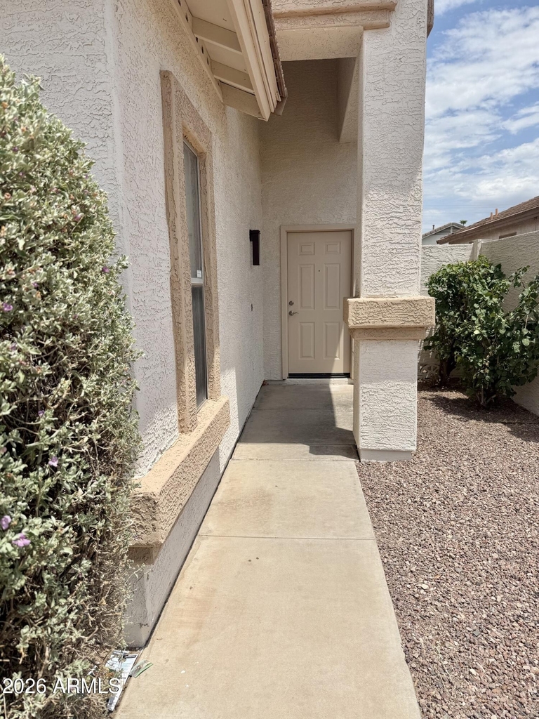 6558 W Townley Avenue - Photo 3
