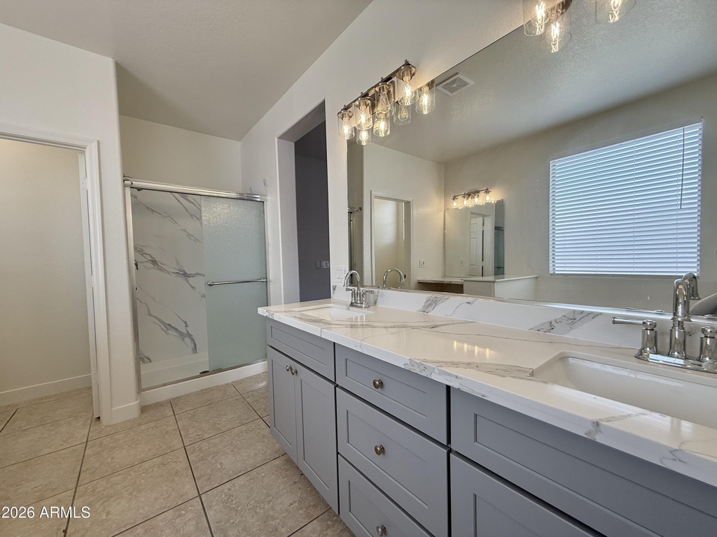 6558 W Townley Avenue - Photo 32