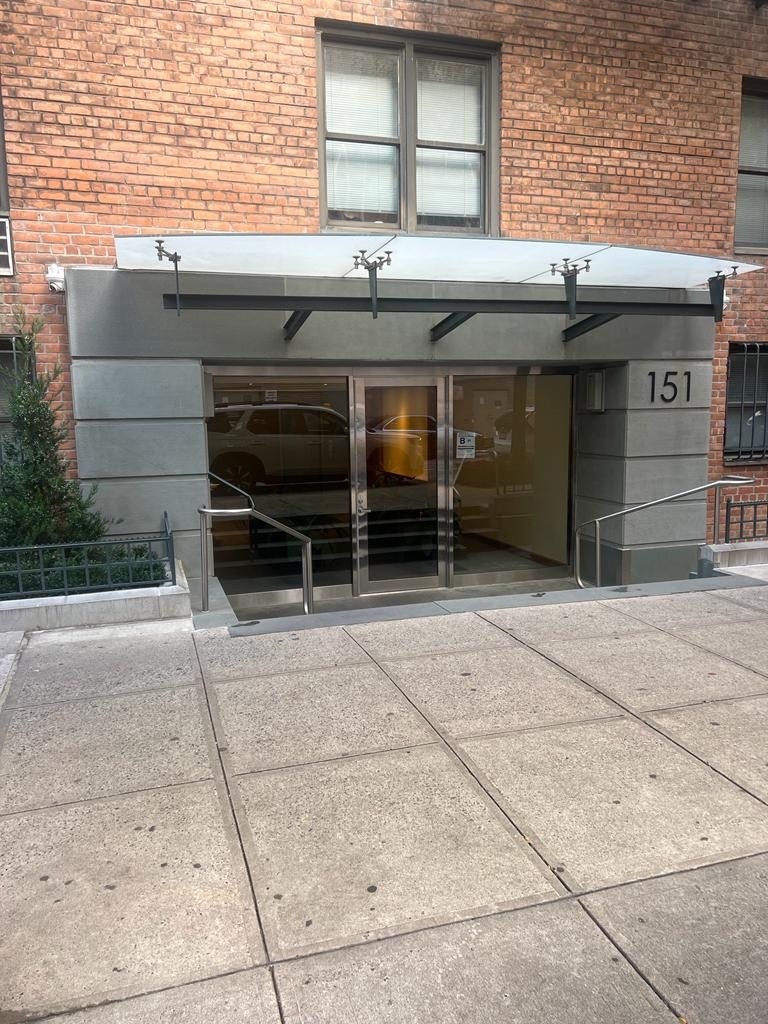West 16th Street - Photo 13