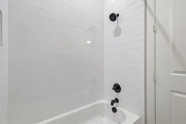 131 Garden Court E - Photo 16