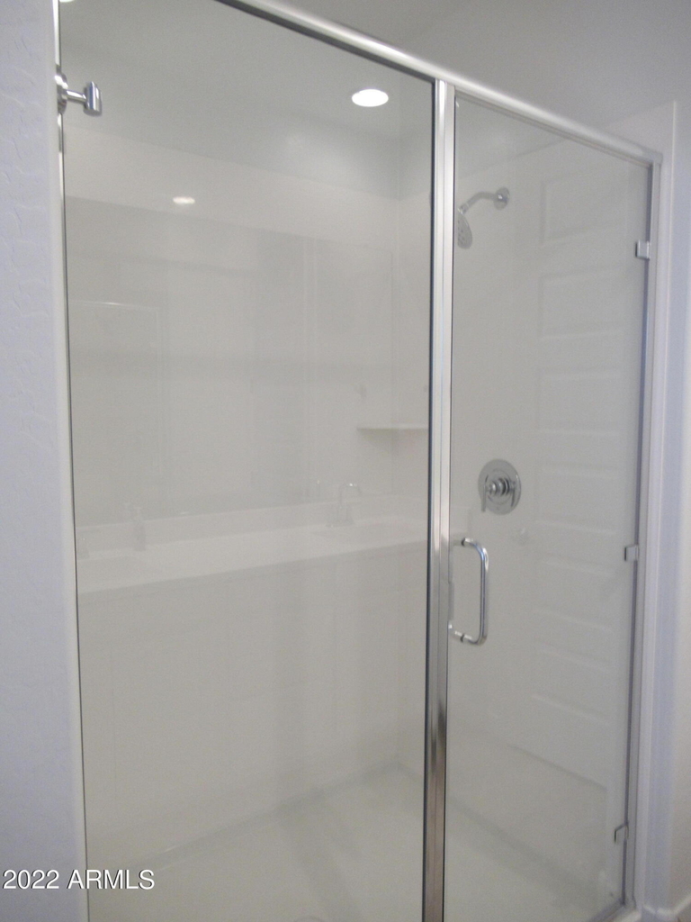 8911 W Bethany Heights Drive - Photo 16