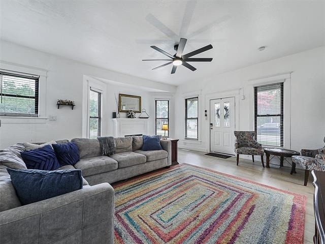 1200 W Walker Street - Photo 9