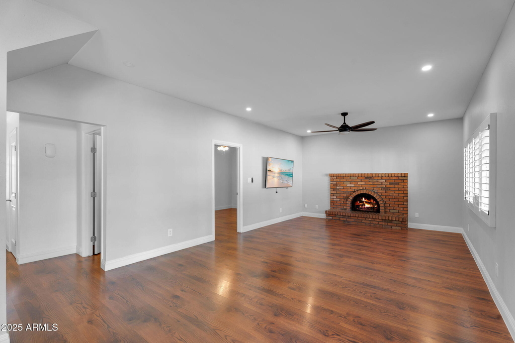 2542 W Nopal Avenue - Photo 12